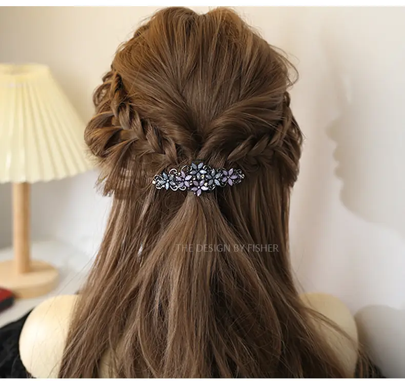Retro Elegant Rhinestone Hair Clip for Women — feature 17