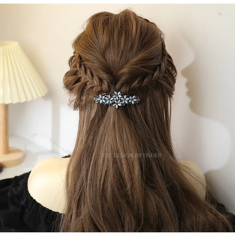 Retro Elegant Rhinestone Hair Clip for Women — feature 21