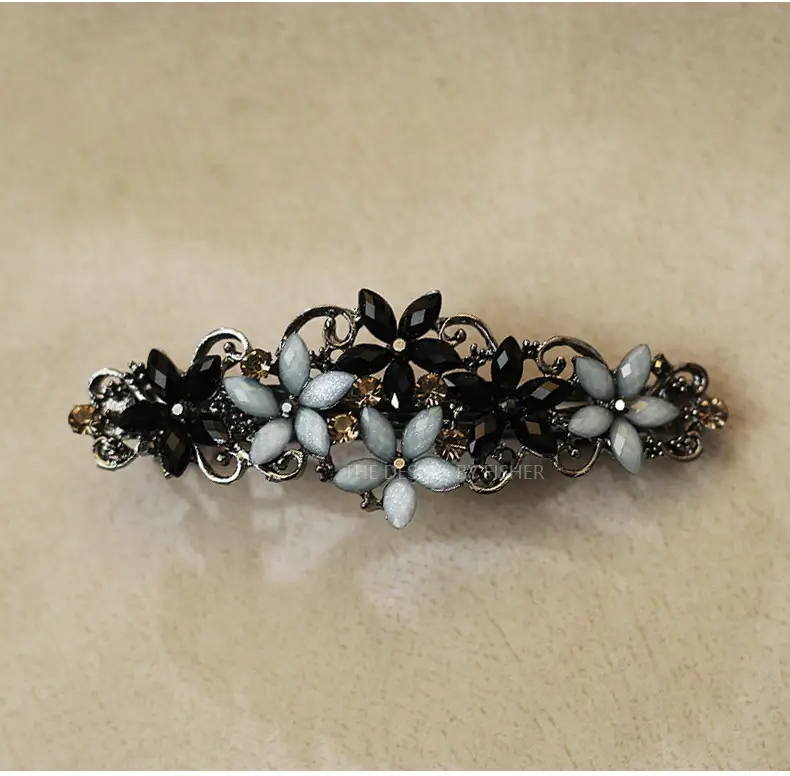 Retro Elegant Rhinestone Hair Clip for Women — feature 22