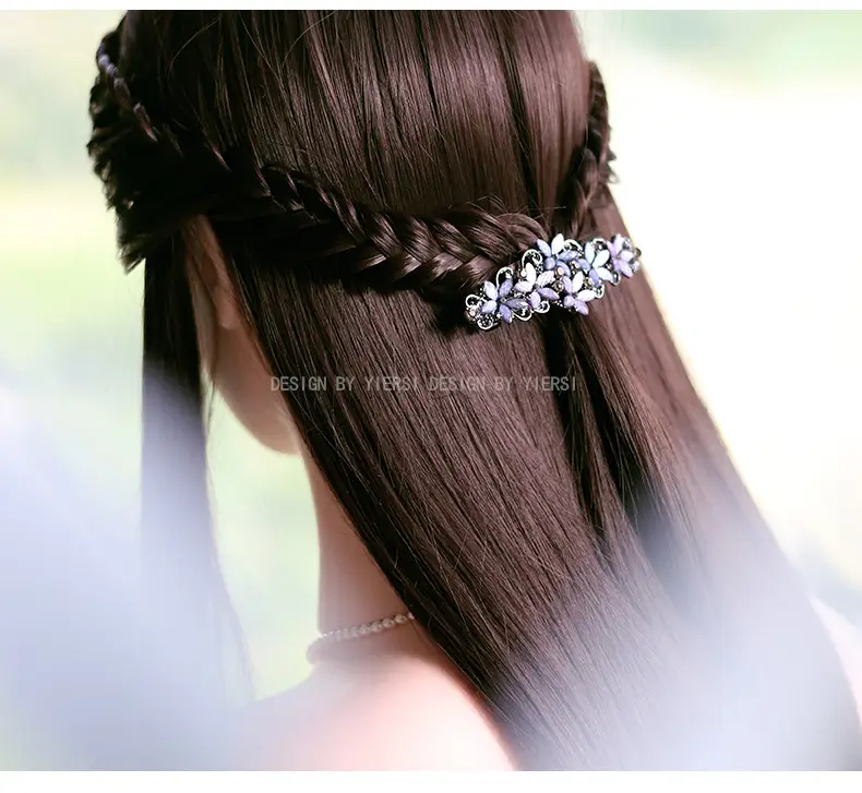 Retro Elegant Rhinestone Hair Clip for Women — feature 9