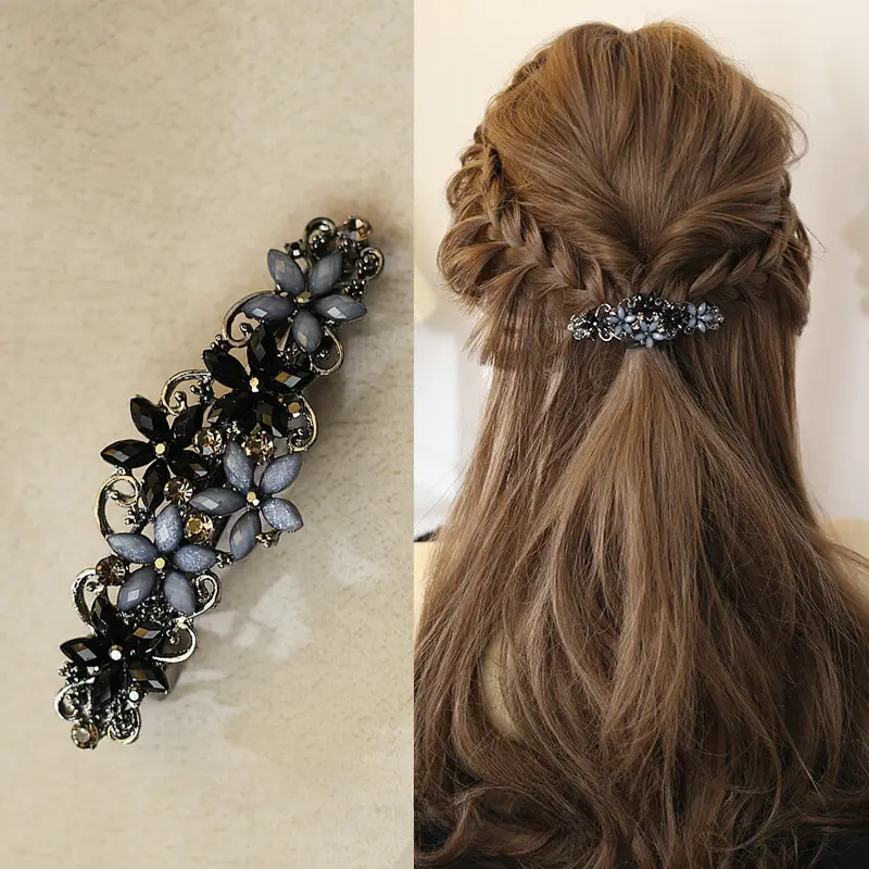 Retro Elegant Rhinestone Hair Clip for Women - Image 4