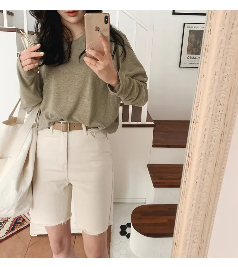 Women Black Long Sleeve T-Shirt Round Neck Solid Color — feature 11
