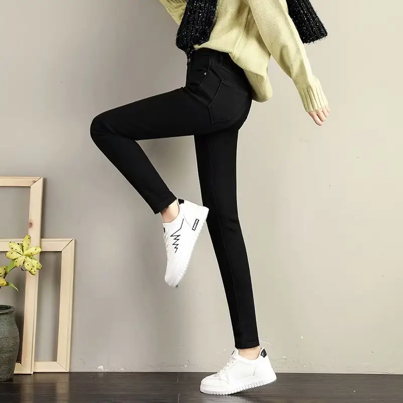 Women Slim Fitting Skinny Jeans Black Winter Warm - Image 4
