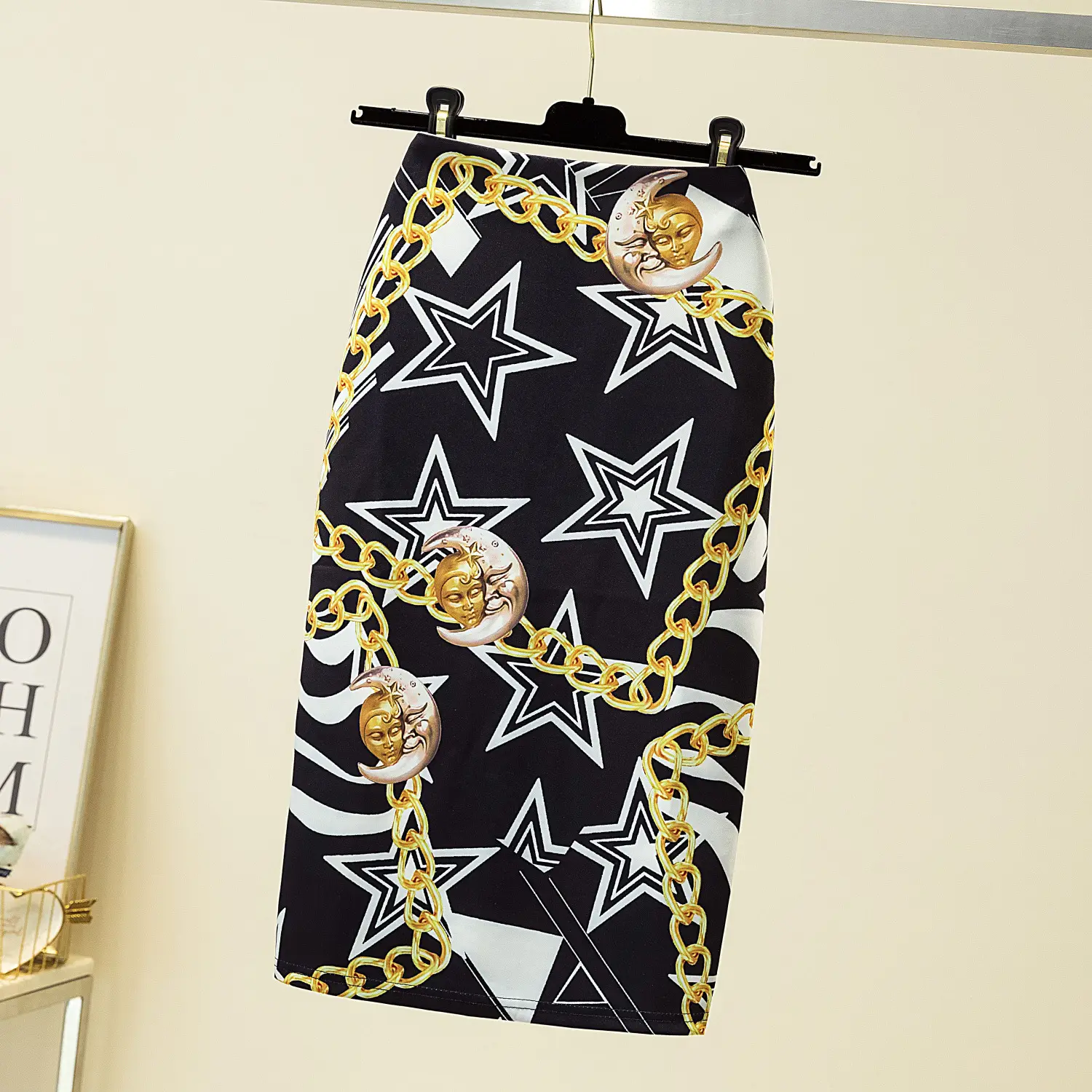 Printed One-Step Skirt with Gold Black Design