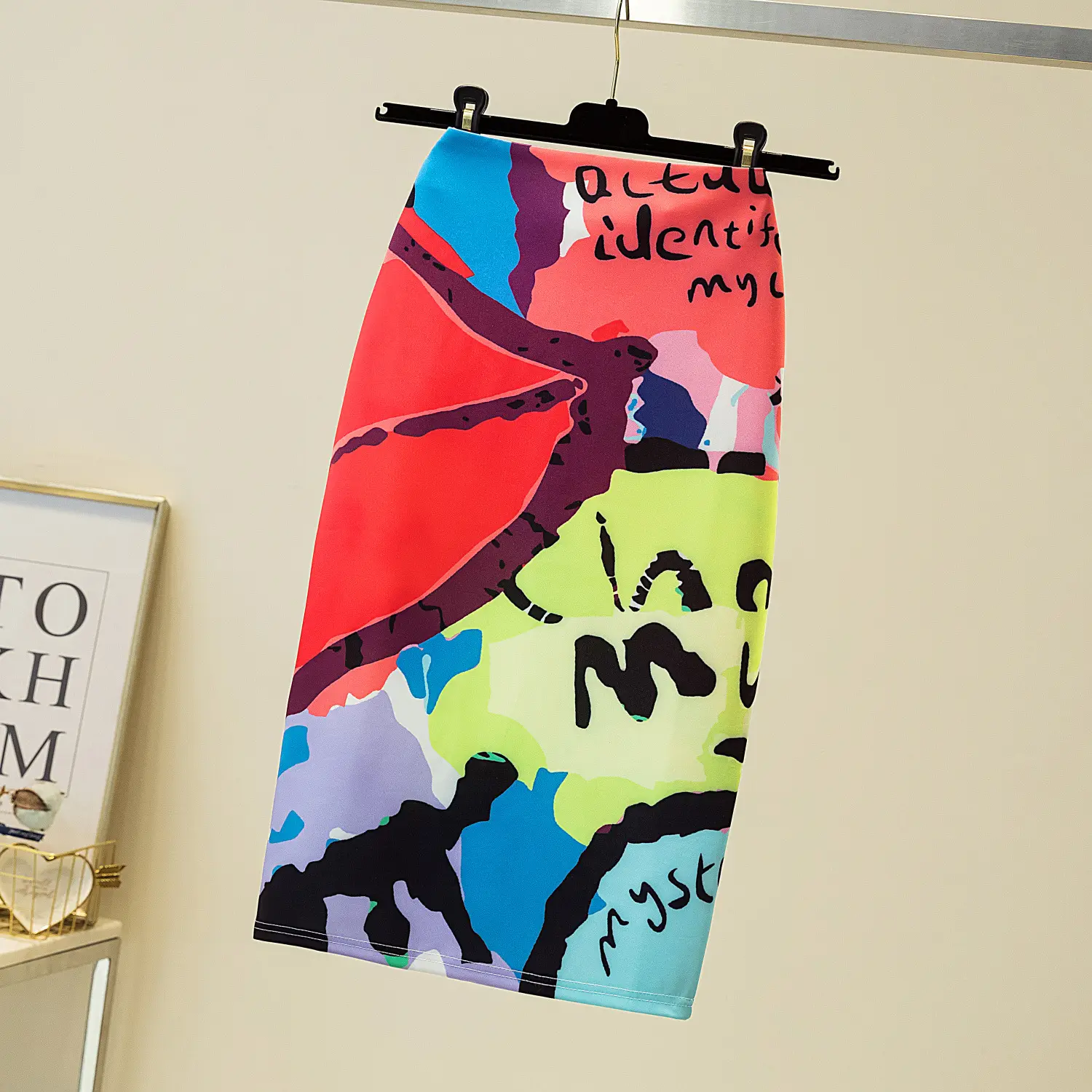 Printed One-Step Skirt with Gold Black Design