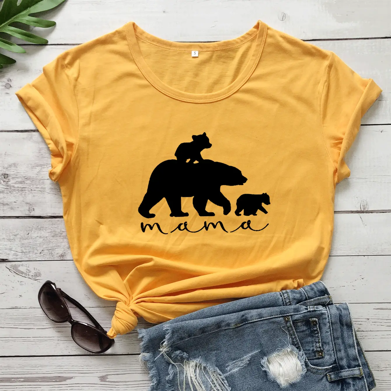 Red T-Shirt Mama Bear Child New Design