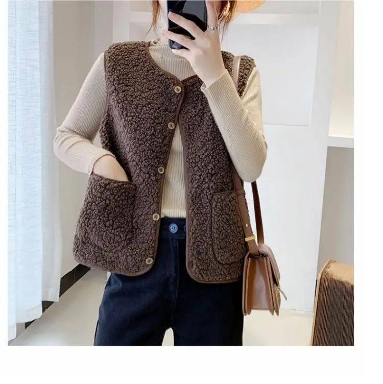 Lamb Wool Vest Women Winter Outerwear White 2023 — feature 5