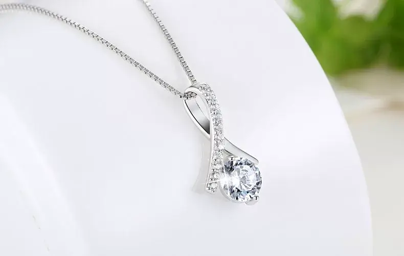 Silver Plated Zircon Micro-Inlay Korean Clavicle Necklace — feature 2