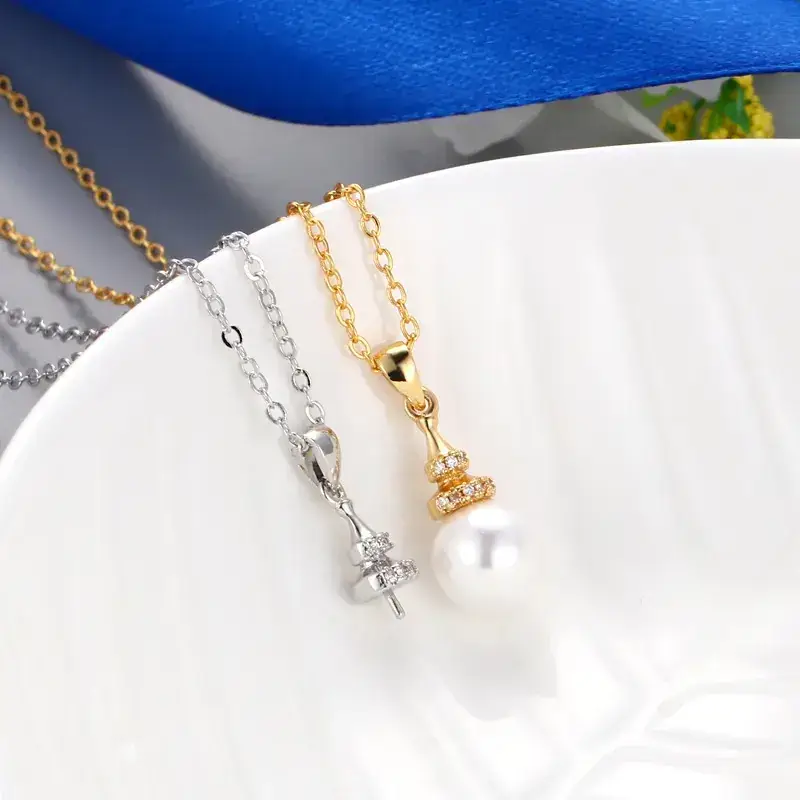 Gold Pearl Pendant Necklace for Women