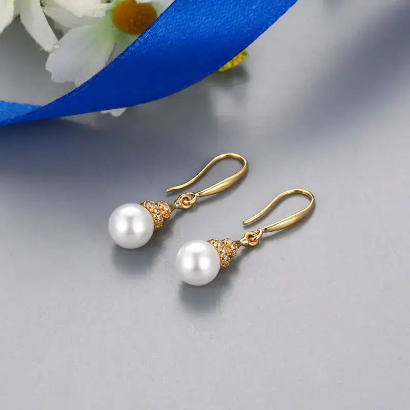 Gold Pearl Pendant Necklace for Women