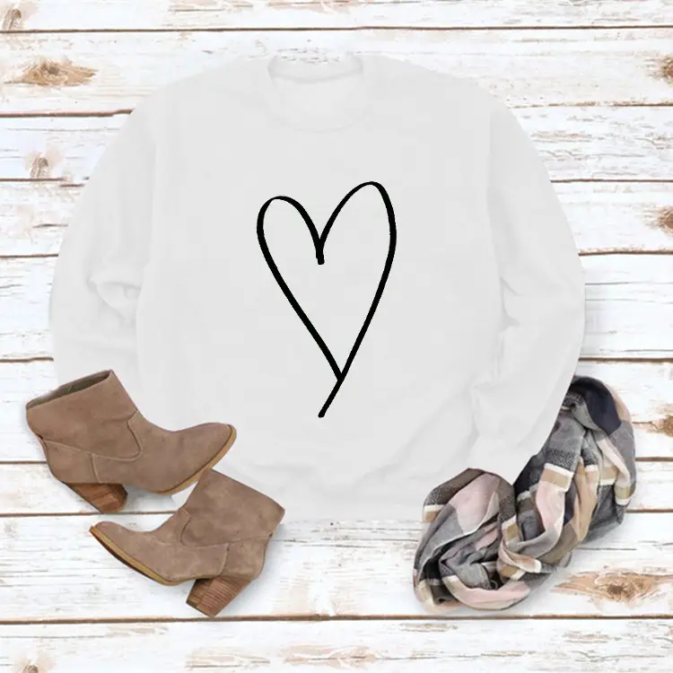 Women's Red Heart Print Long Sleeve Sweatshirt - Image 2