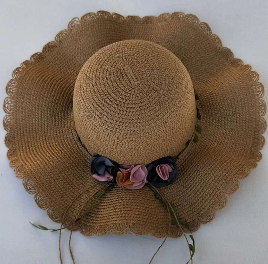Women Straw Sun Hat with Lace Wave Design