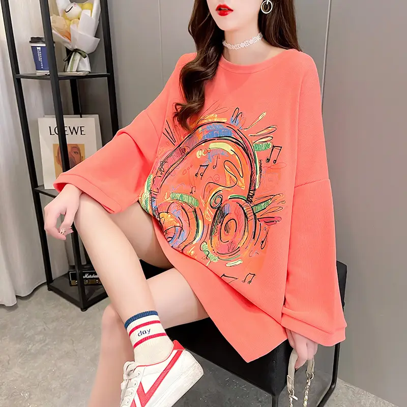 Women Loose Graffiti Sweatshirt Black 2024 - Image 2