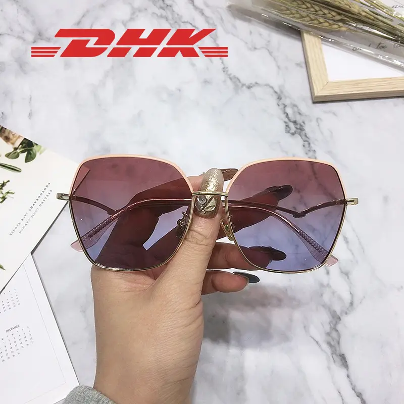 Women Gradient Polarized Sunglasses Gold Frame UV400 - Image 5