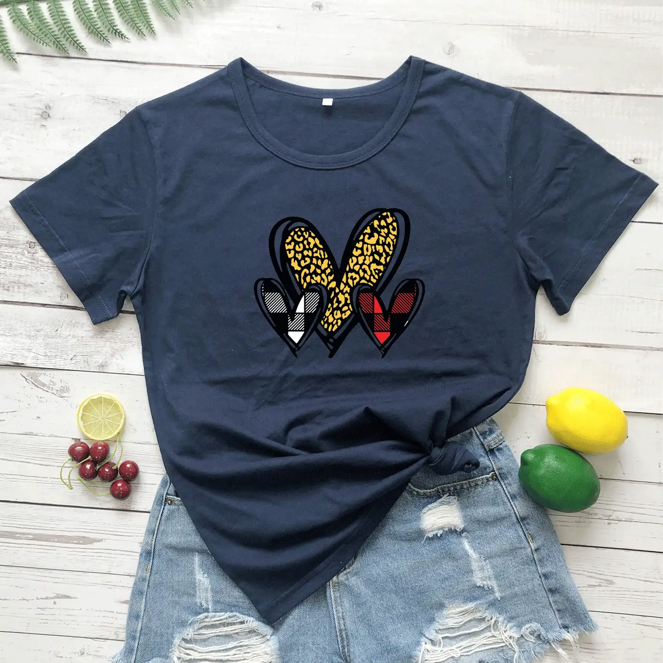Red Heart Print T-Shirt for Women Valentine's Day - Image 10