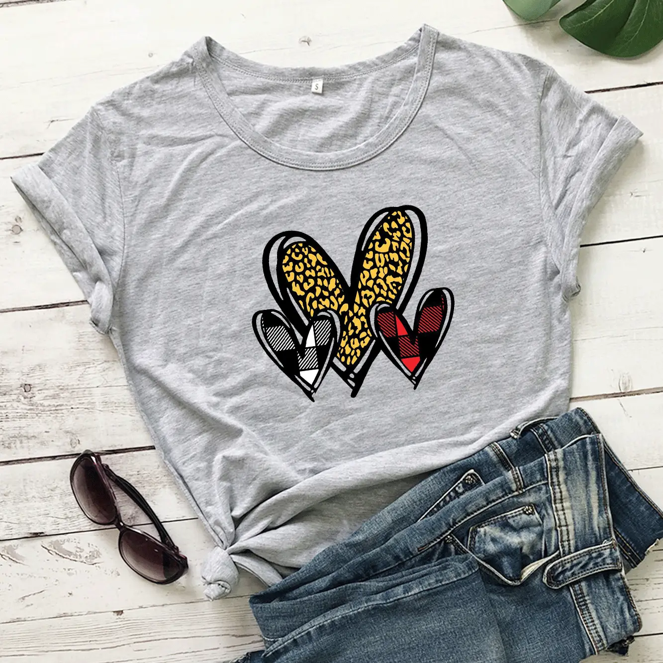 Red Heart Print T-Shirt for Women Valentine's Day - Image 3