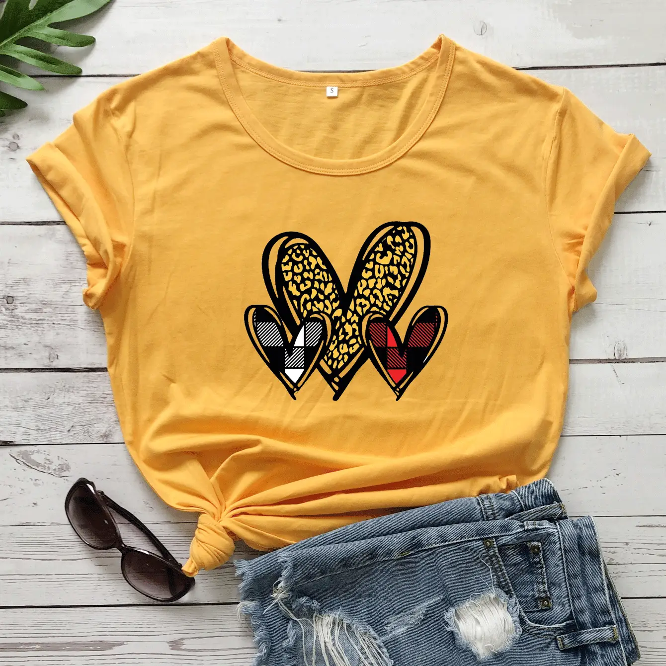 Red Heart Print T-Shirt for Women Valentine's Day - Image 5