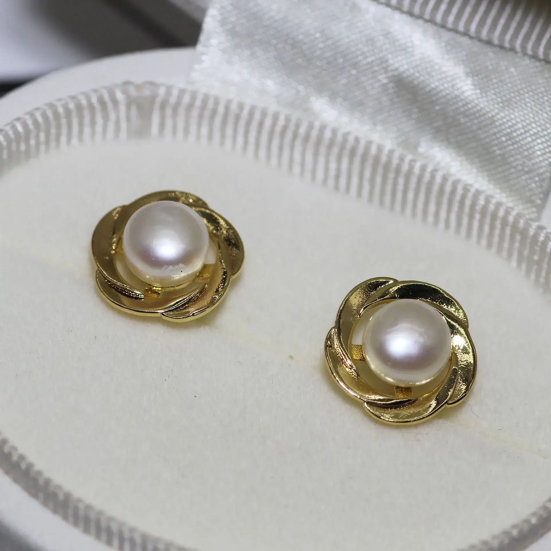New S925 Natural Freshwater Pearl Earrings 18K Gold Plated - Image 82