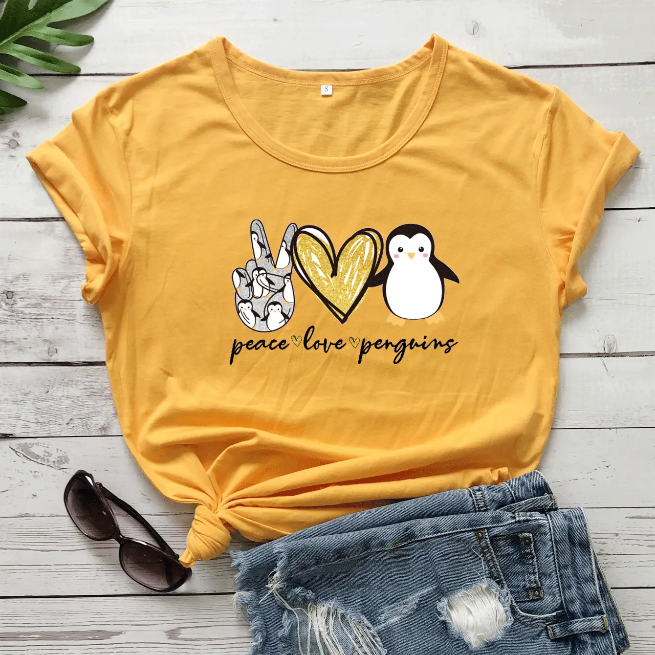 Pink T-Shirt Valentine's Day Peace Love Penguin Print - Image 5