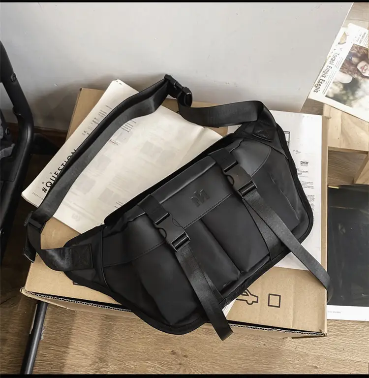 Men's Black Water-Repellent Chest Bag Large Capacity Lightweight Travel — feature 27