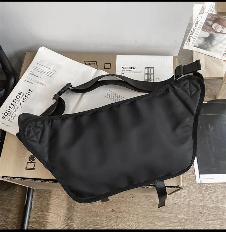 Men's Black Water-Repellent Chest Bag Large Capacity Lightweight Travel — feature 32