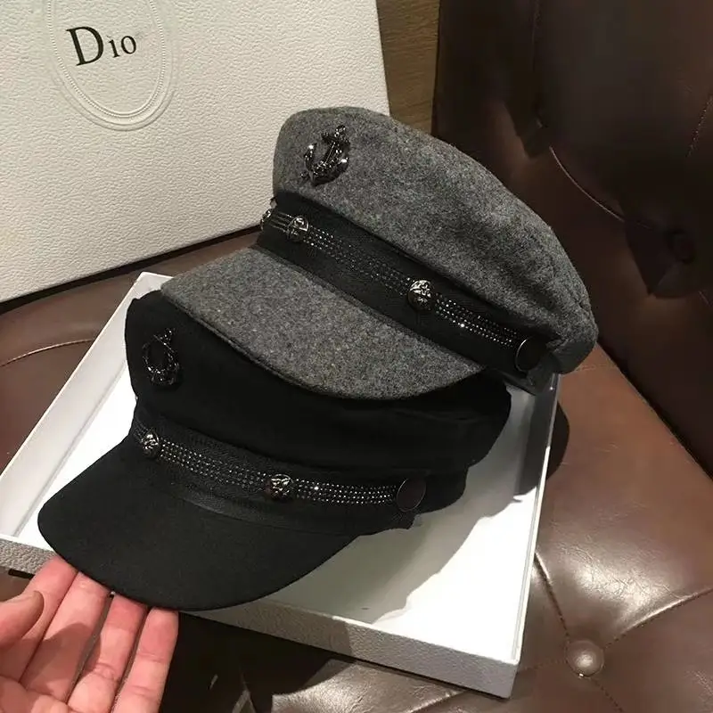 Black British Retro Wool Beret for Women - Image 3