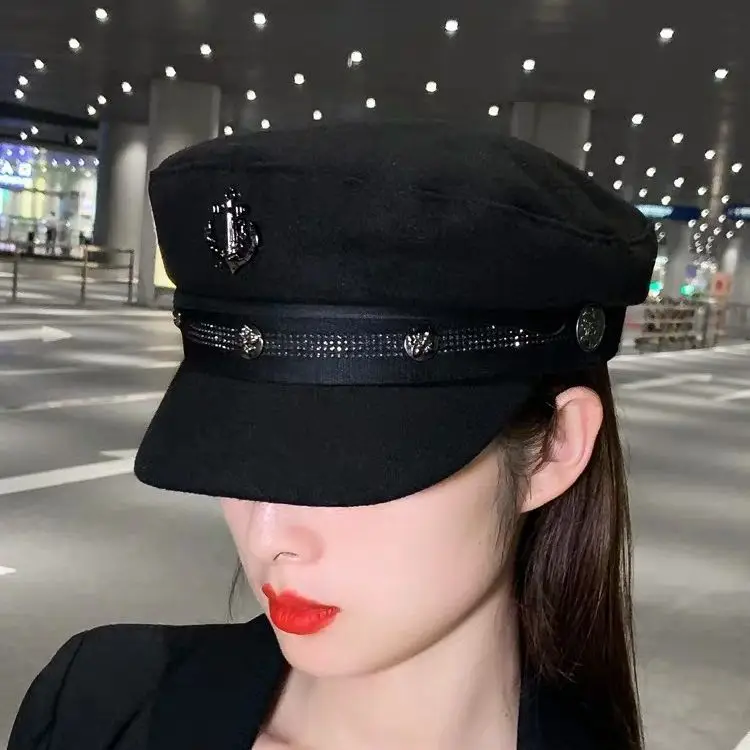Black British Retro Wool Beret for Women - Image 6
