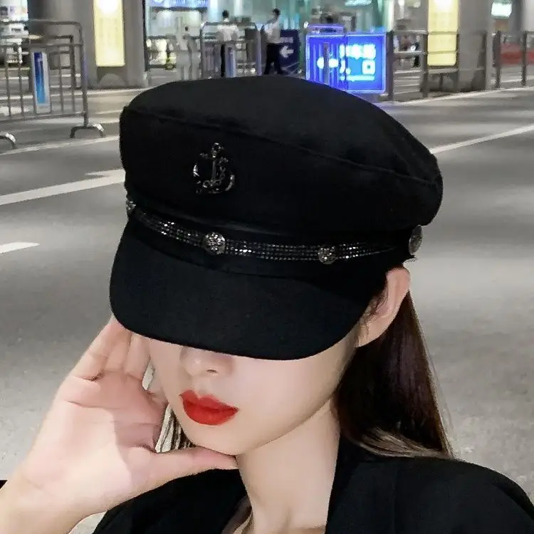 Black British Retro Wool Beret for Women - Image 7