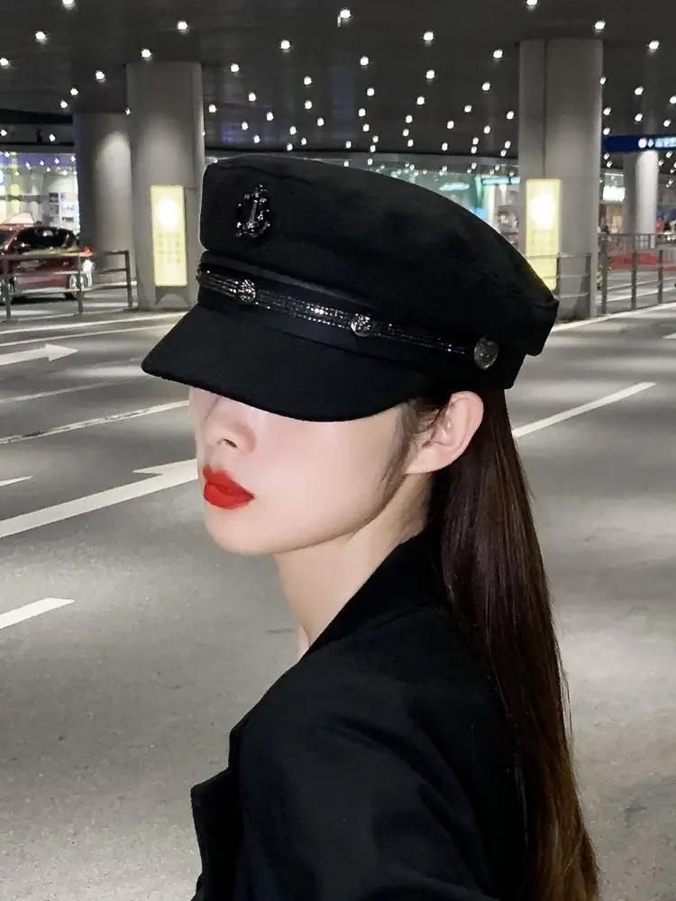 Black British Retro Wool Beret for Women — feature 3