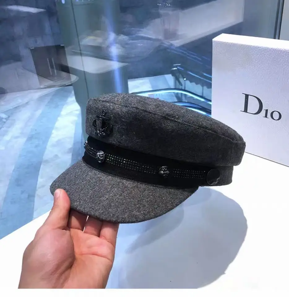 Black British Retro Wool Beret for Women - Image 2
