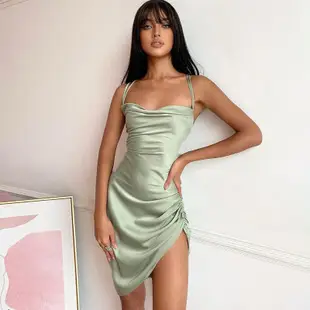 Women's Green Rainbow Printed Navel Top Shorts Set — feature 2