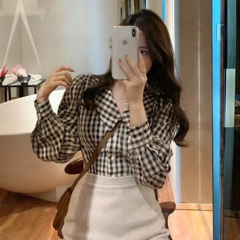 Women Plaid Shirt Lantern Sleeve Short Top Autumn Winter - Image 3