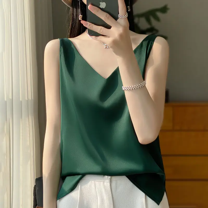 Women's Silk V-Neck Vest with White Bottoming - Image 10
