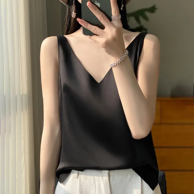 Women's Silk V-Neck Vest with White Bottoming - Image 3