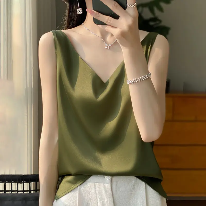 Women's Silk V-Neck Vest with White Bottoming - Image 8