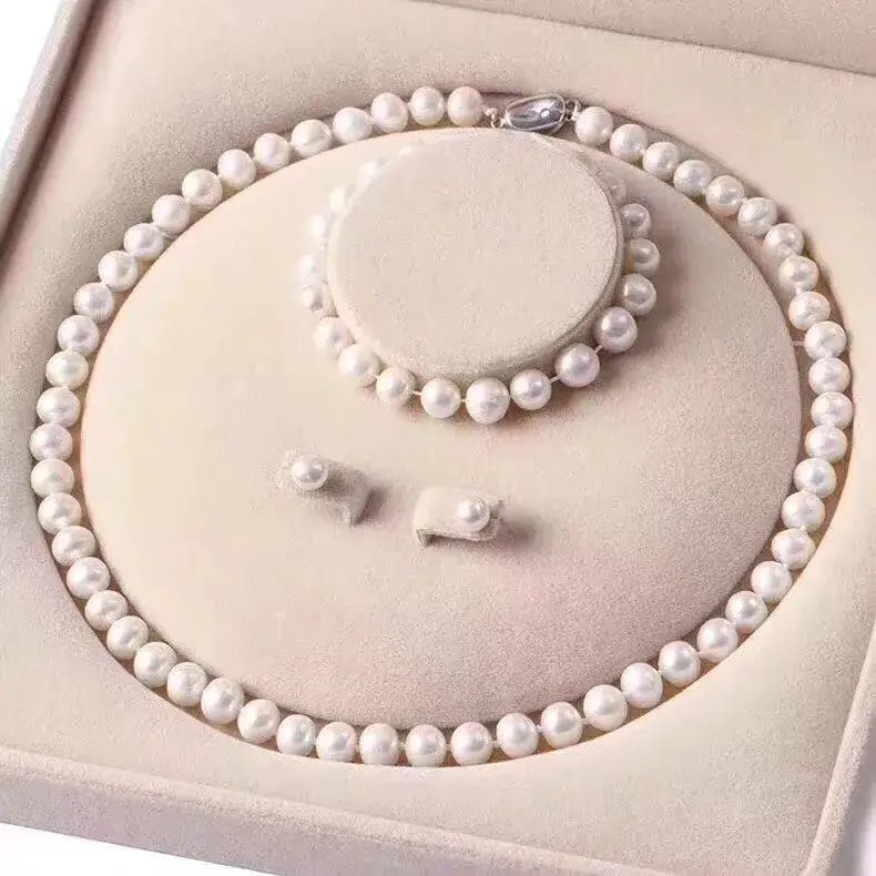 Natural Freshwater Pearl Necklace with Green Chalcedony Pendant — feature 37