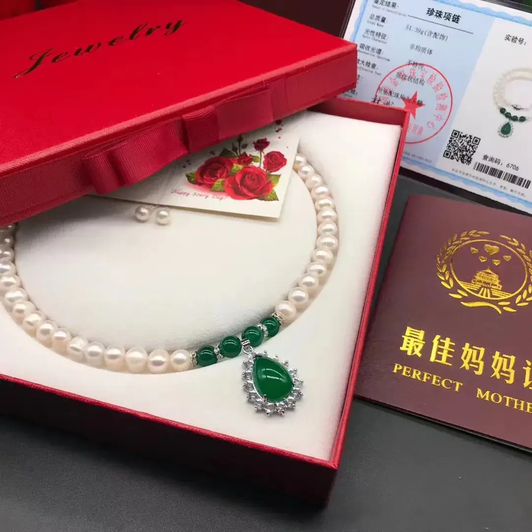 Natural Freshwater Pearl Necklace with Green Chalcedony Pendant — feature 7