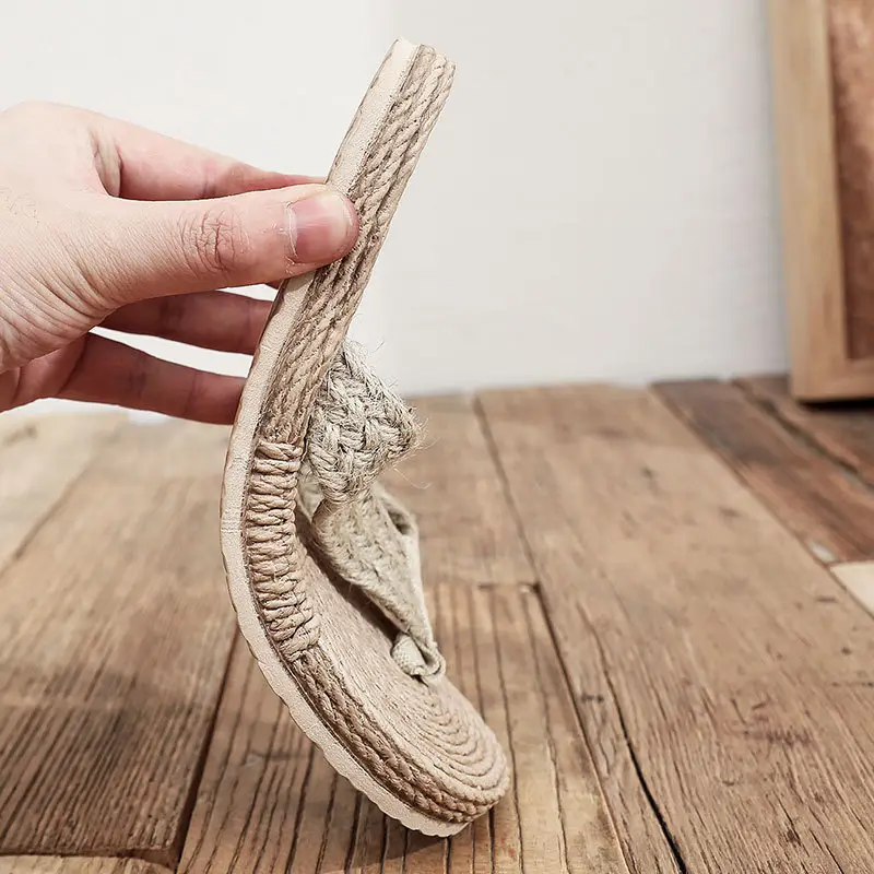 2022 imitation straw travel hemp bottom women's sandals Korean fashion outdoor flip flops fashion beach flat heel flip-flops women's slippers