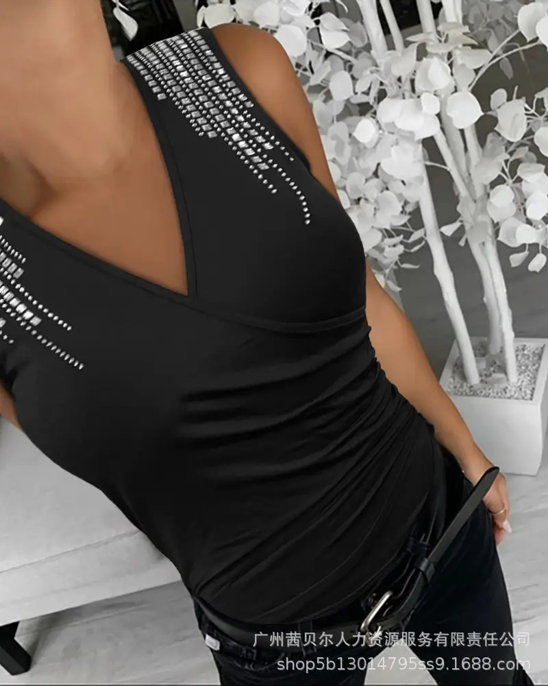 Black Hollow Sleeveless Top with Lip Print Design - Image 6