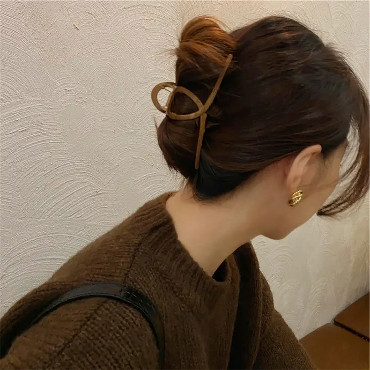 Wood Grain Cross Metal Hair Clip for Women - Image 3