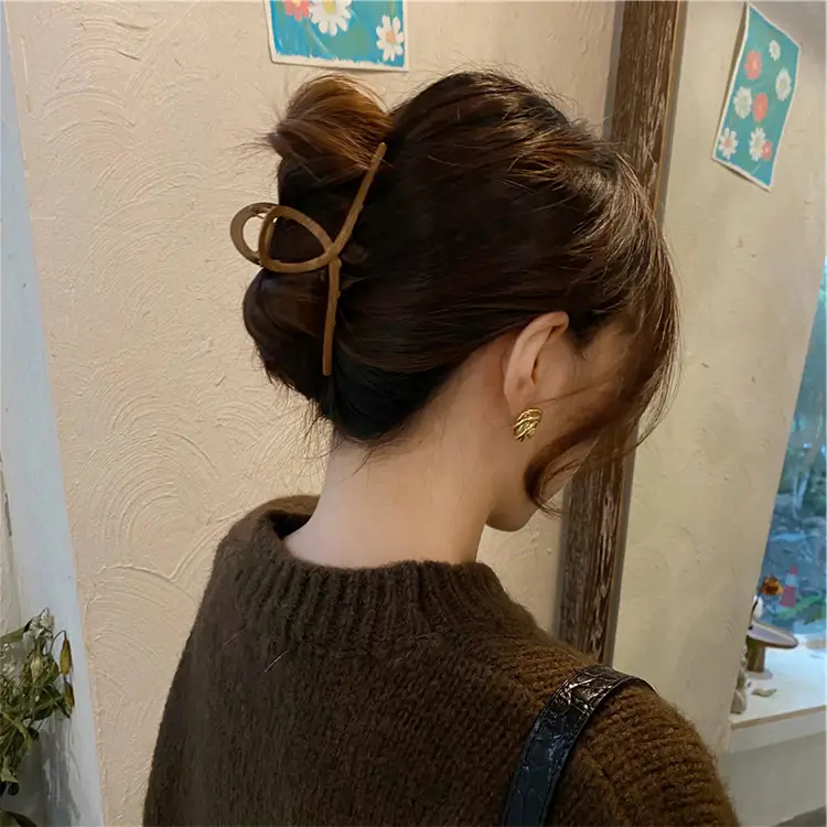 Wood Grain Cross Metal Hair Clip for Women - Image 5