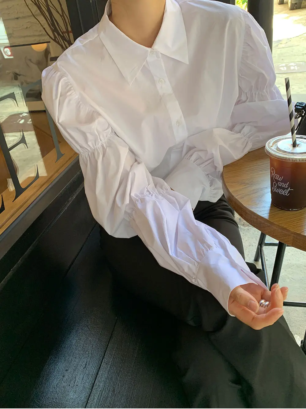 White Elastic Puff Sleeve Lapel Shirt for Women — feature 13