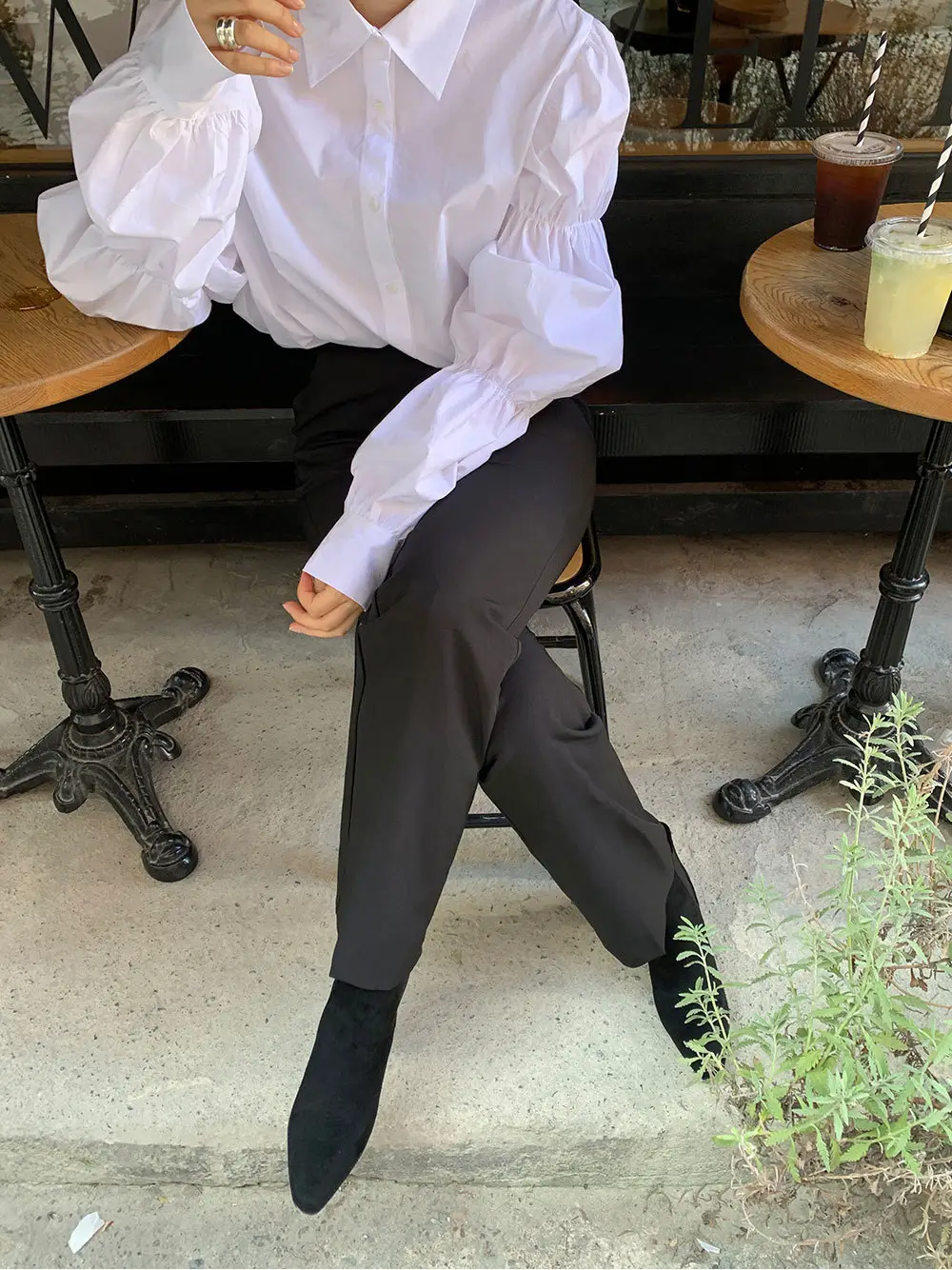 White Elastic Puff Sleeve Lapel Shirt for Women — feature 14