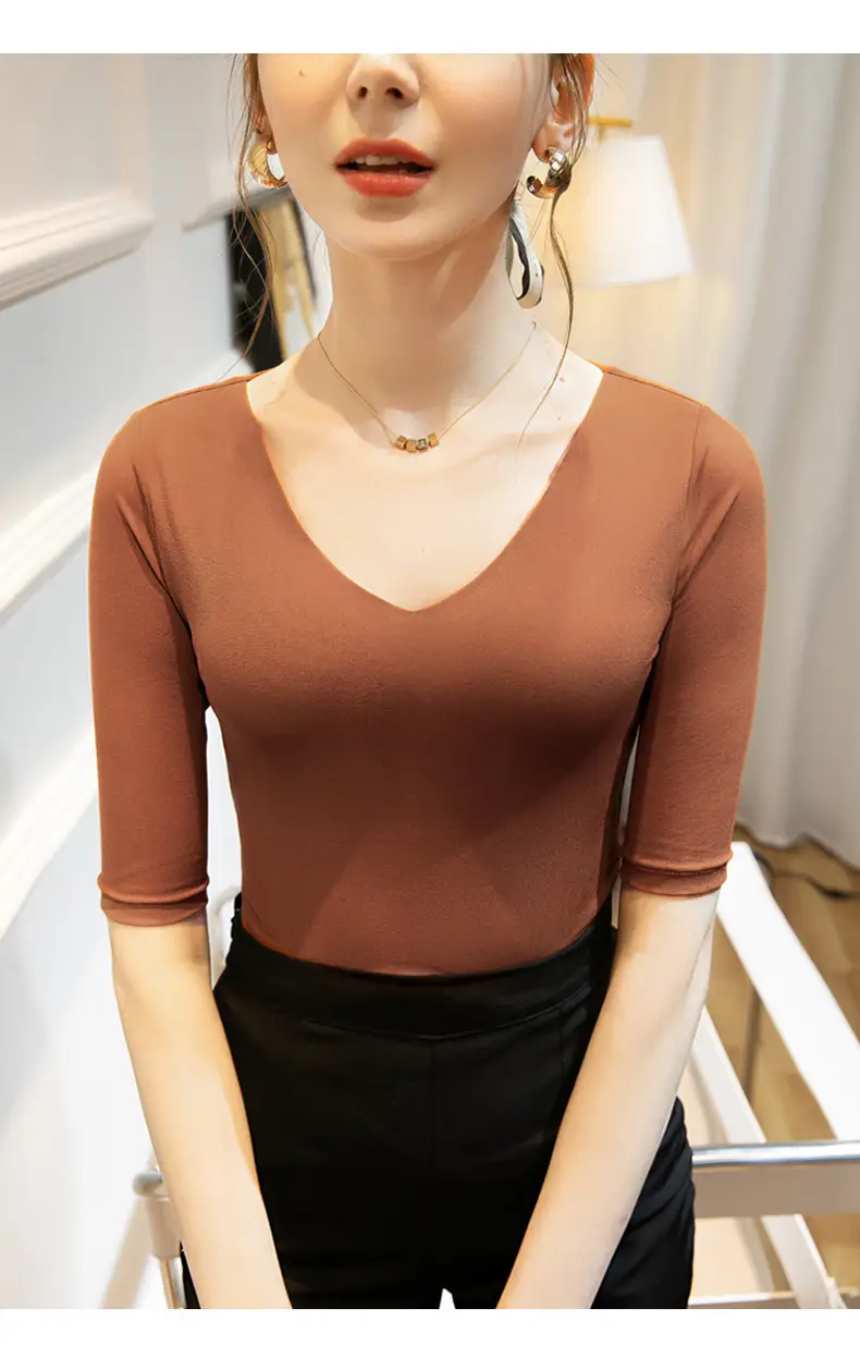 New Autumn Slim Fit V-Neck Polo Top Solid Color — feature 4