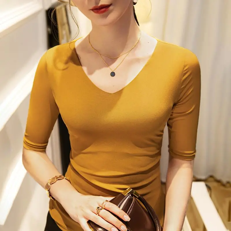New Autumn Slim Fit V-Neck Polo Top Solid Color - Image 4
