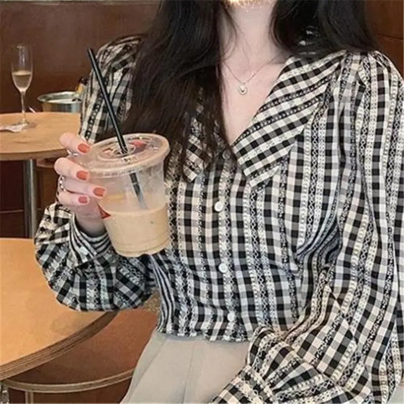Women's Long Sleeve Plaid Collar Shirt Black White - Image 4