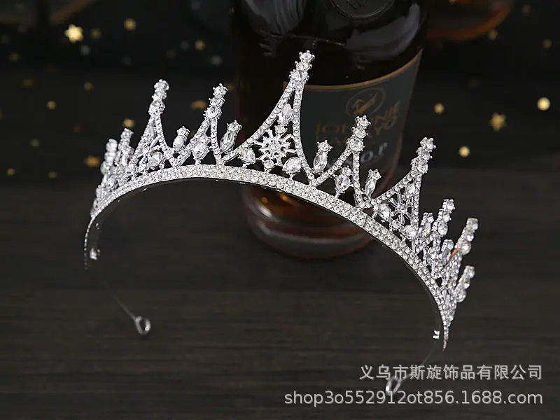 Elegant Crystal Bridal Crown for Women - Image 3