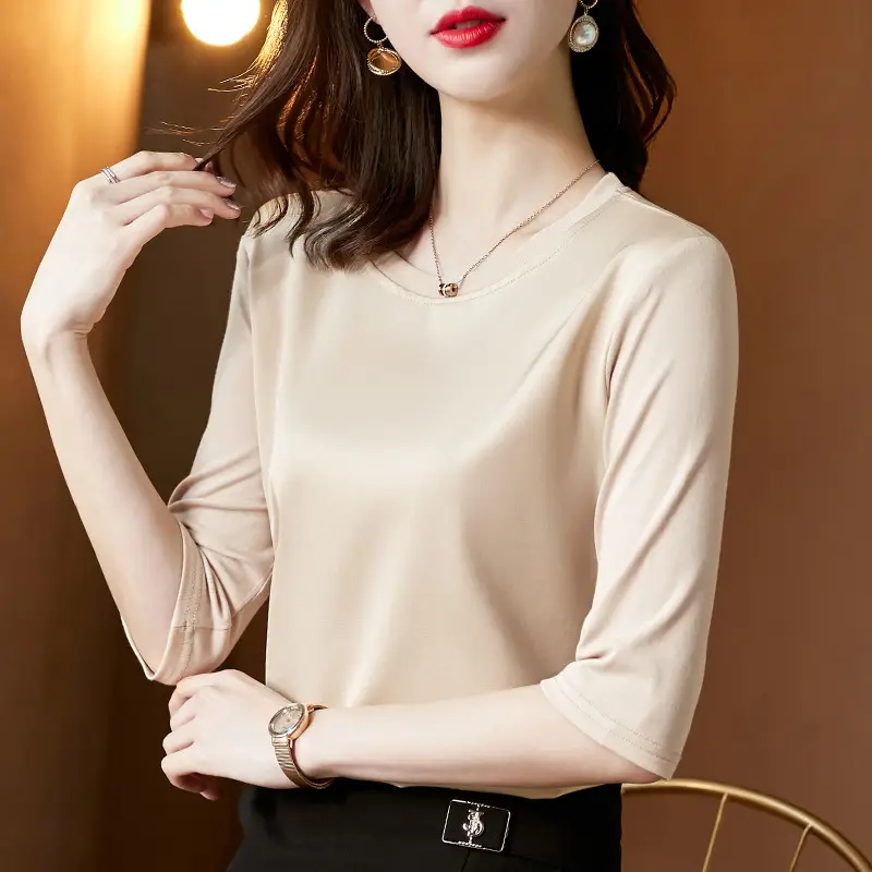 2021 White Satin Crewneck T-Shirt Large - Image 8