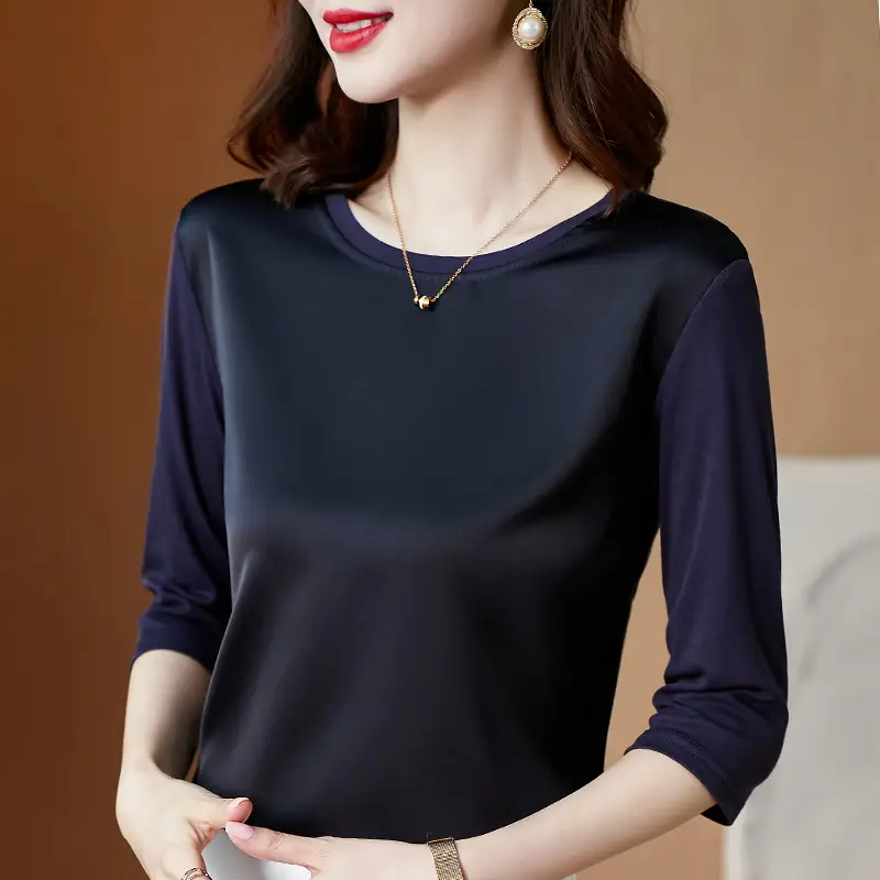 2021 White Satin Crewneck T-Shirt Large - Image 4