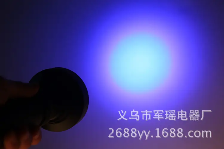 100 Led UV Flashlight Purple Smoke Detection Lamp — feature 55